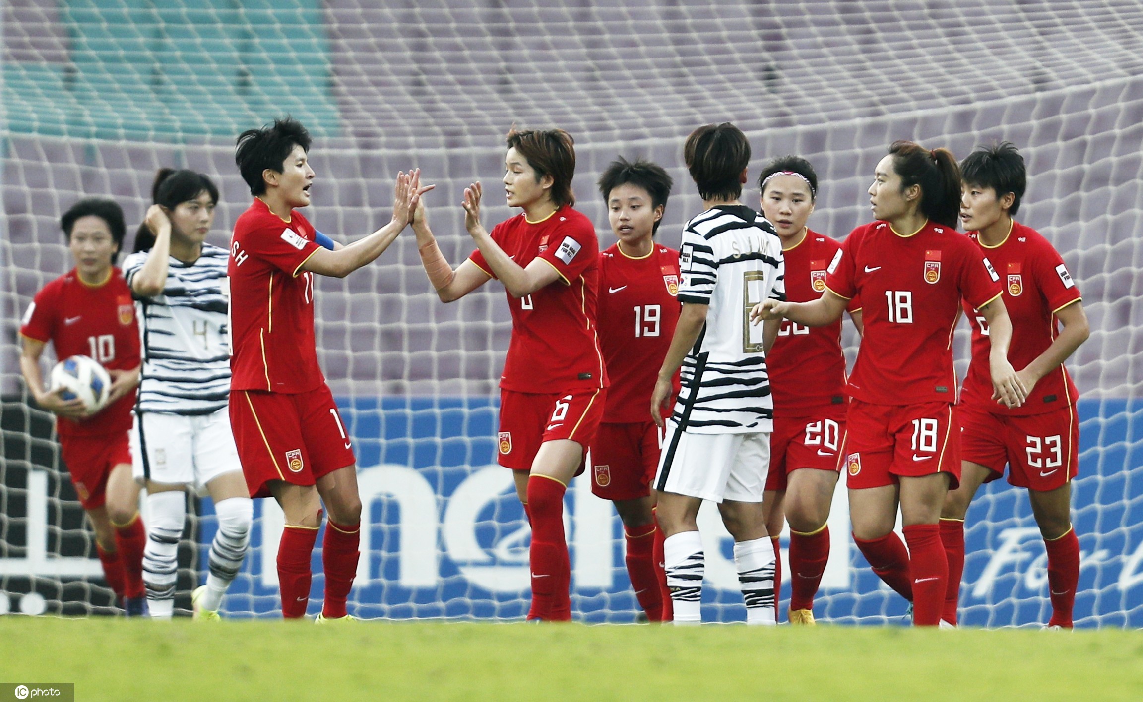 关于亚洲女子足球锦标赛上发生一场精彩对决的信息