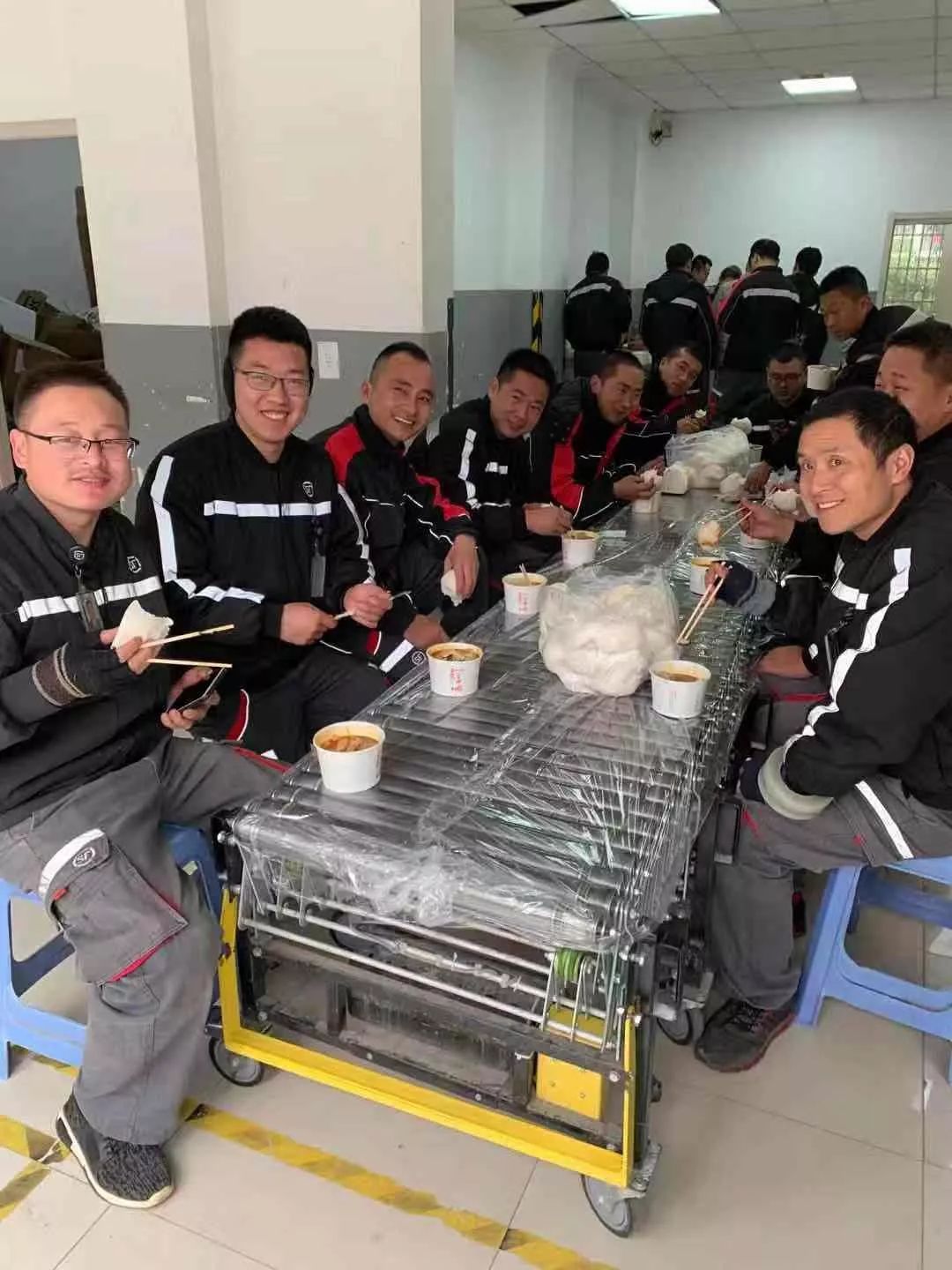 关于挑战高手实力大考验，球队士气高涨团结奋战的信息
