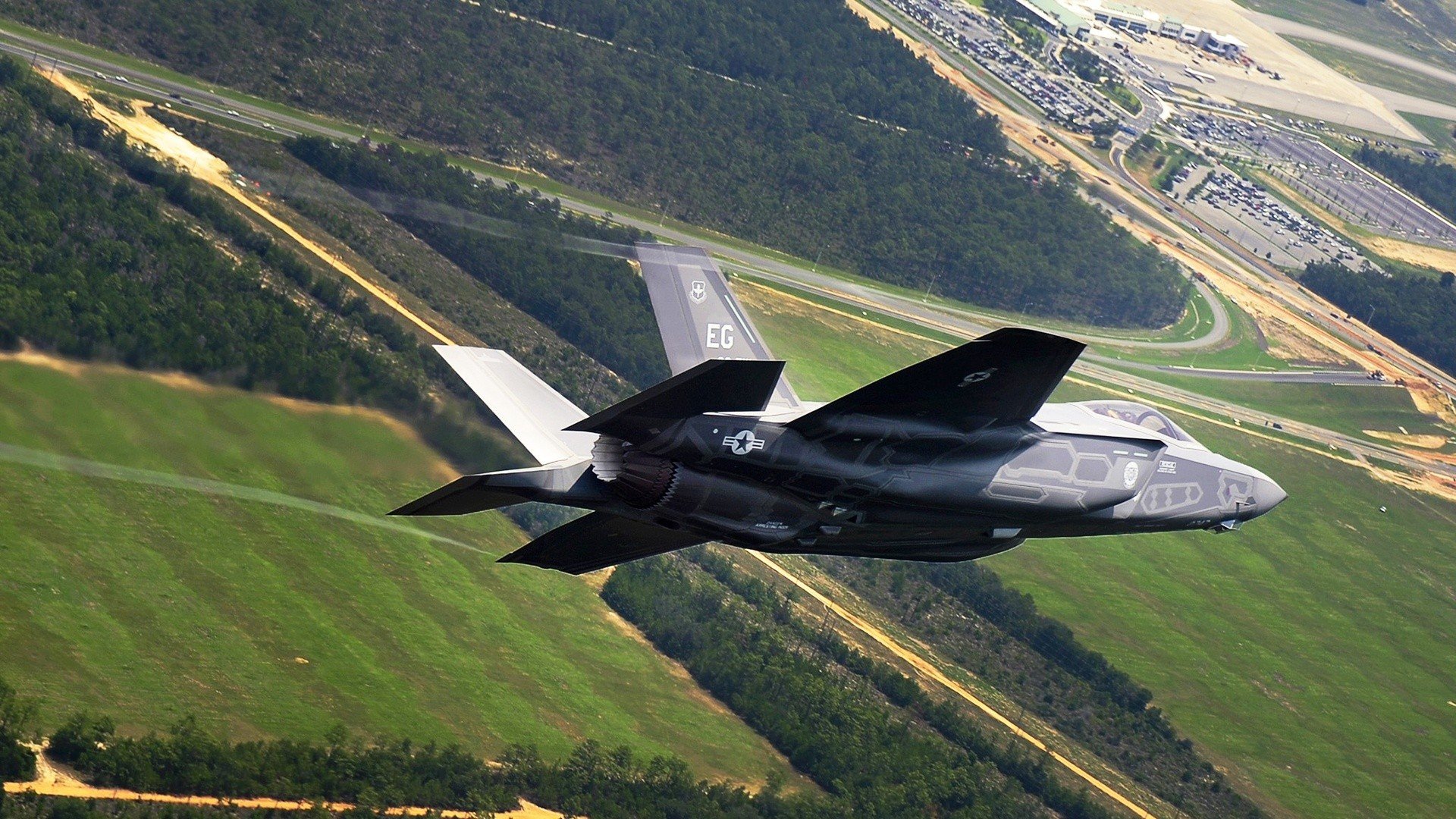 -铁血战车与闪电刺客，德国关键战突围勒沃库森，姆巴佩全程高能输出的暗夜对决