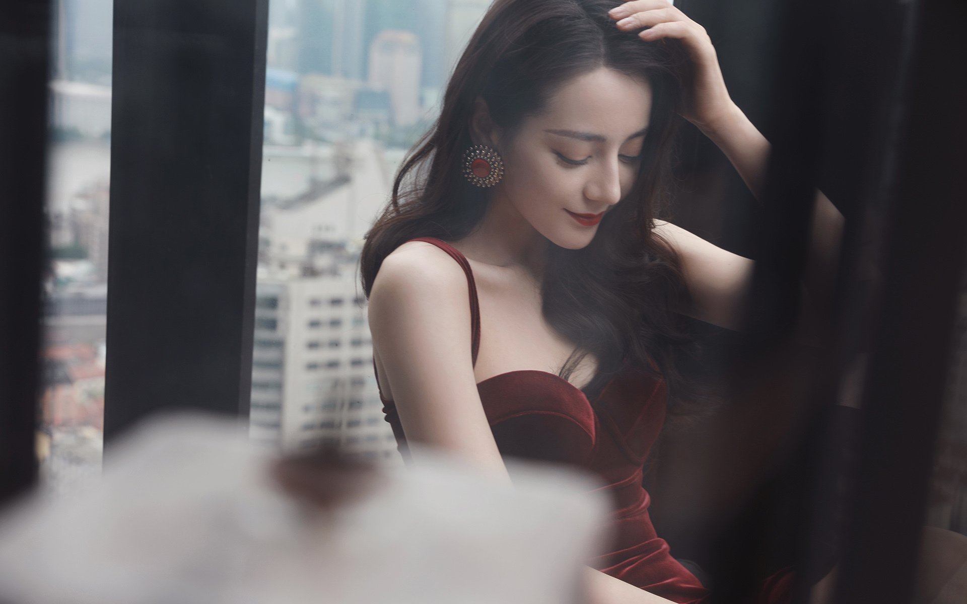 引擎的两种呼啸，当活塞斩落热火，霍勒迪在街道赛接管比赛