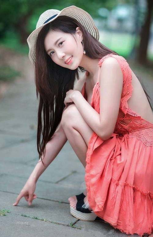 关键先生马丁内利导演狂胜！厄瓜多尔展现实力，3-0击溃喀麦隆