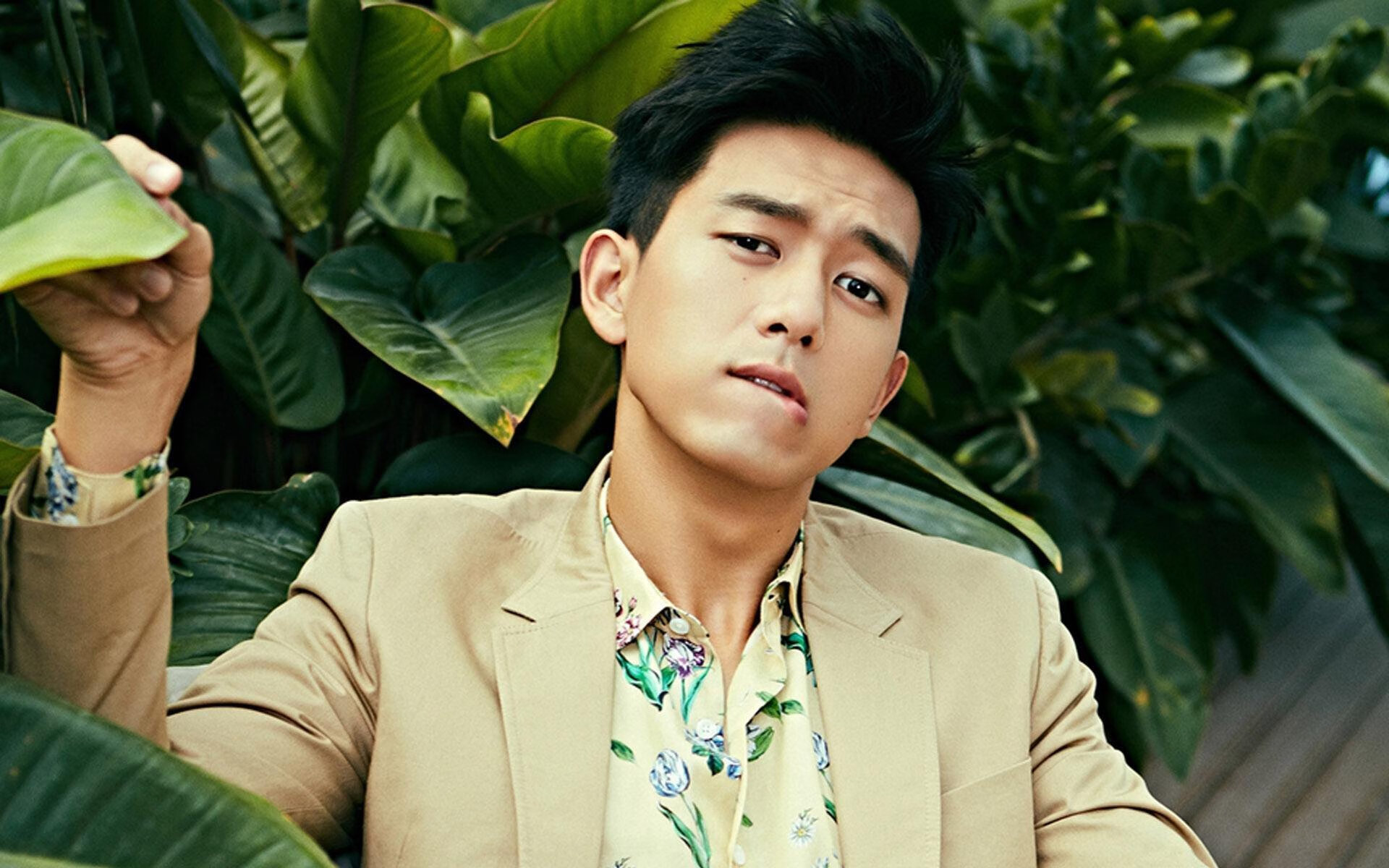 欧冠决赛焦点战，上海队惊天翻盘湖人，谱写跨界体育传奇