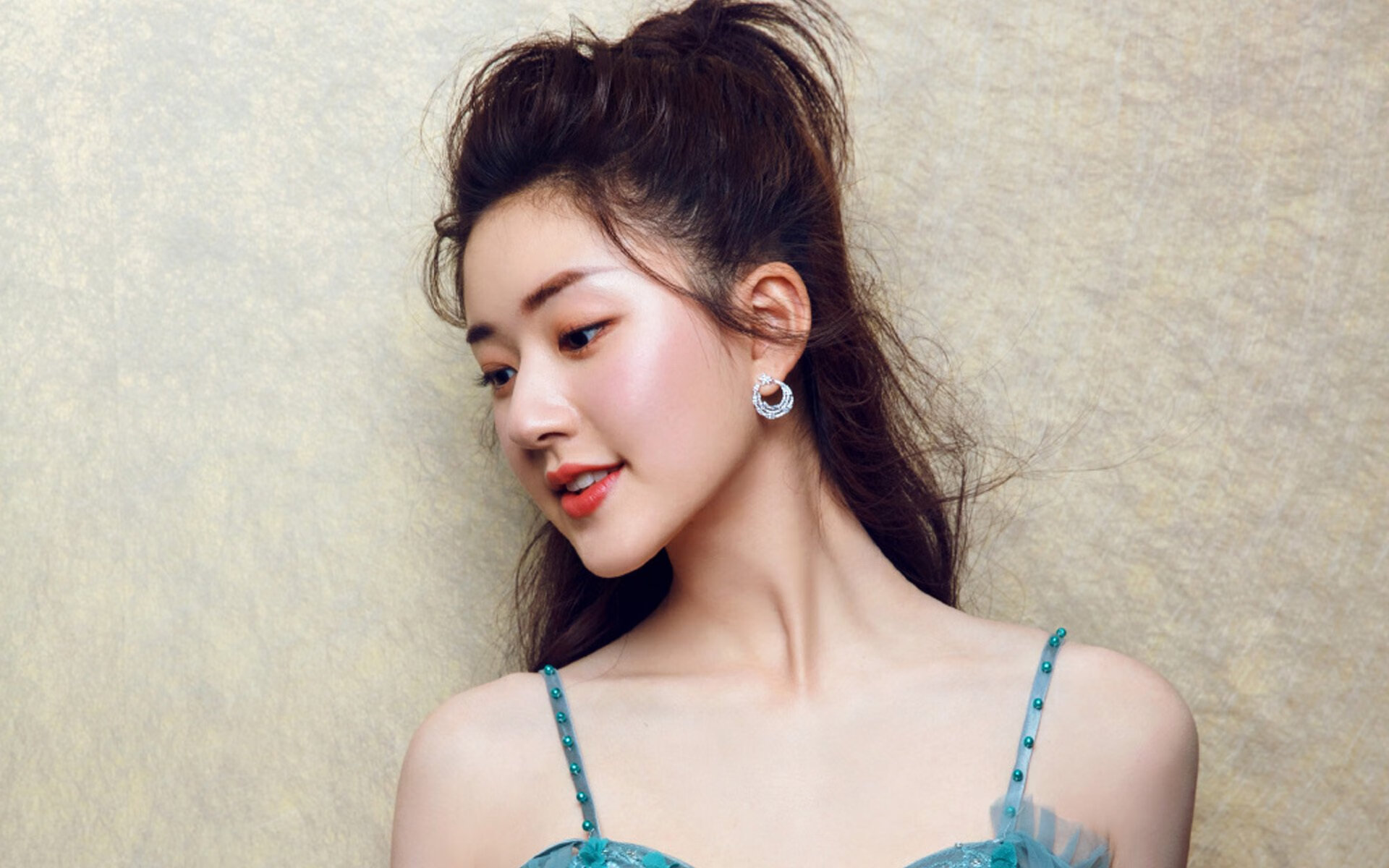 开云官网-星光破晓，久保建英的无解魔法，照亮哥斯达黎加与巴拉圭的对决暗夜