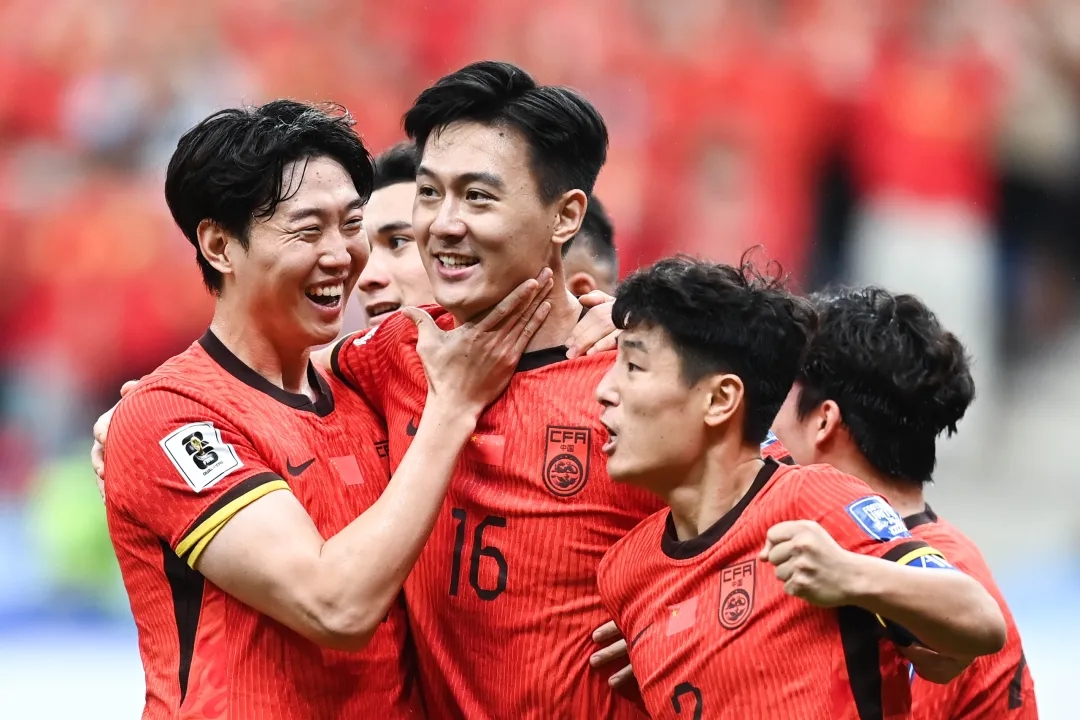 美加墨世界杯焦点战，上海队强势晋级76人