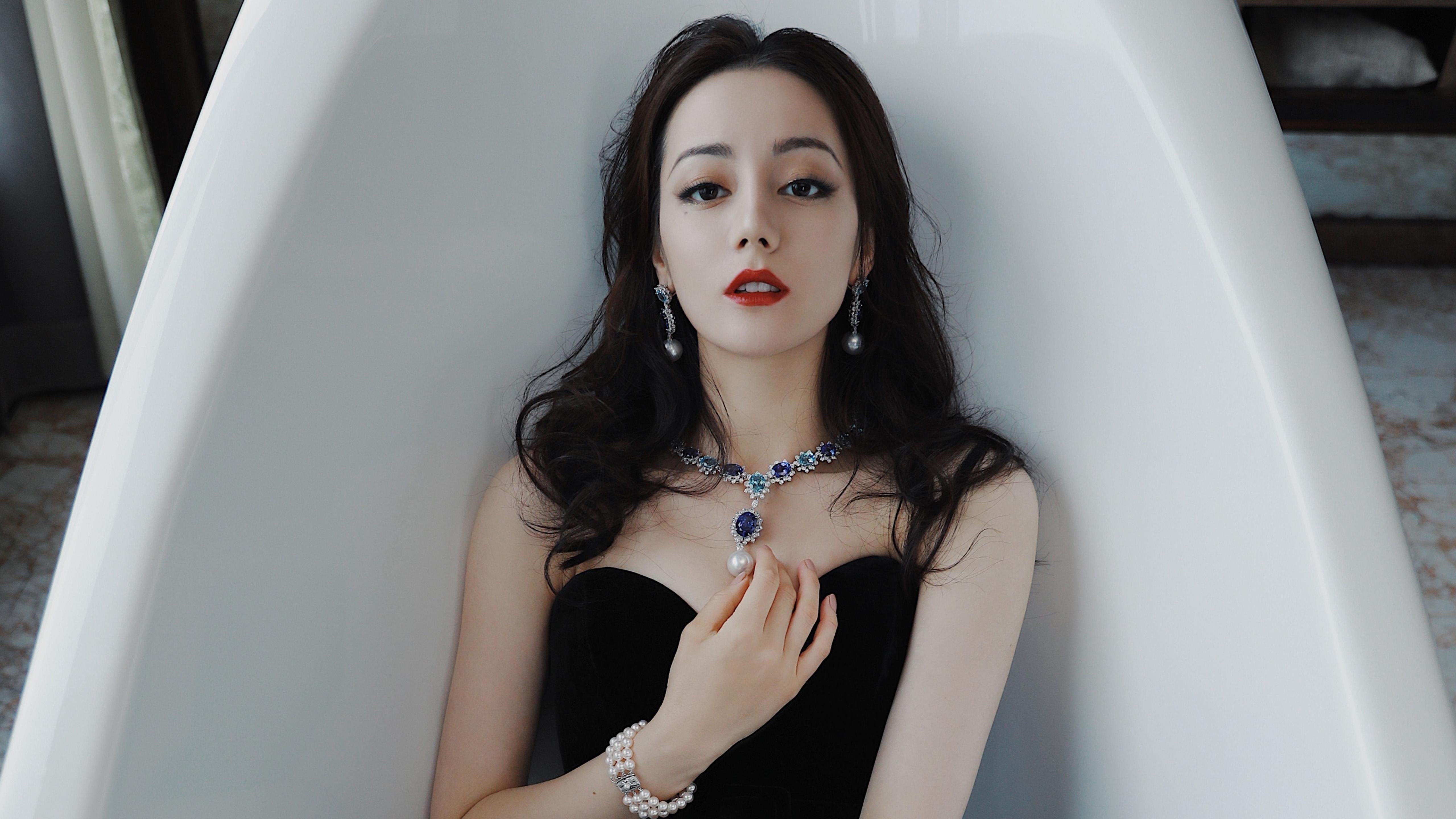 开云体育平台APP-东欧铁骑踏碎枫叶，久保建英致命一击改写世界杯格局